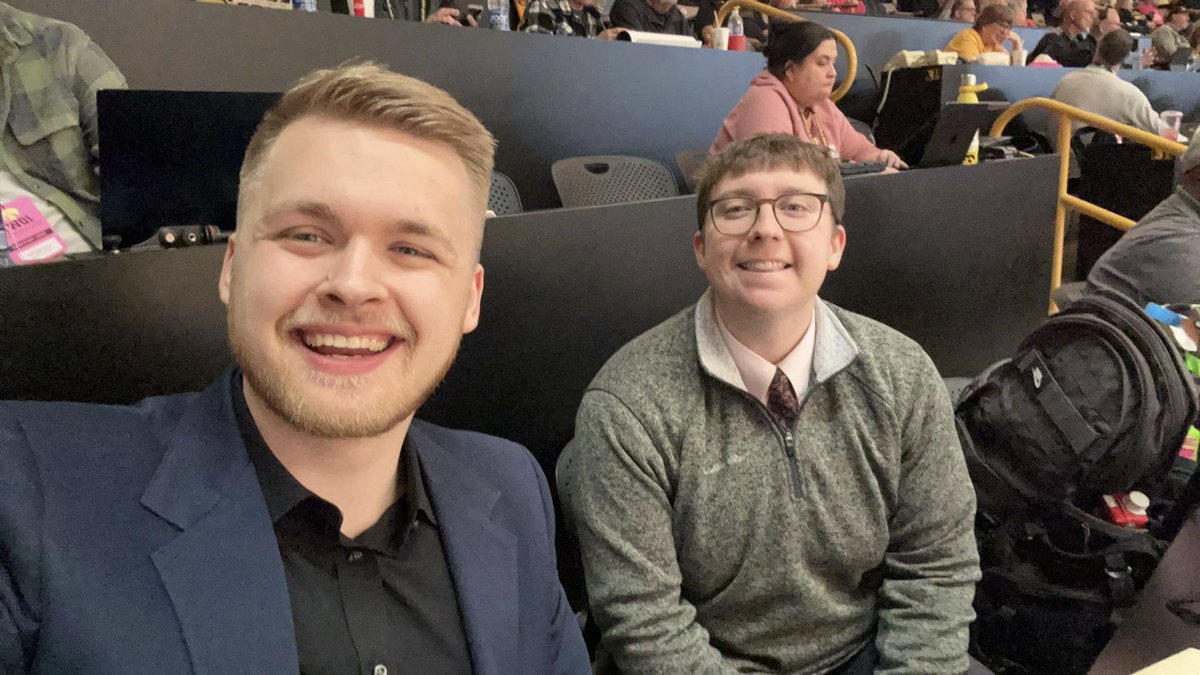 MichaelMerrick_'s tweet image. Excited to be back in Carver to see if the @IowaWBB squad can bounce back after their loss to Indians on Thursday! 

Tune into @MaxvG and me on @KRUISports for complete coverage on this B1G match-up!! 

krui-fm.mixlr.com/events/3200520