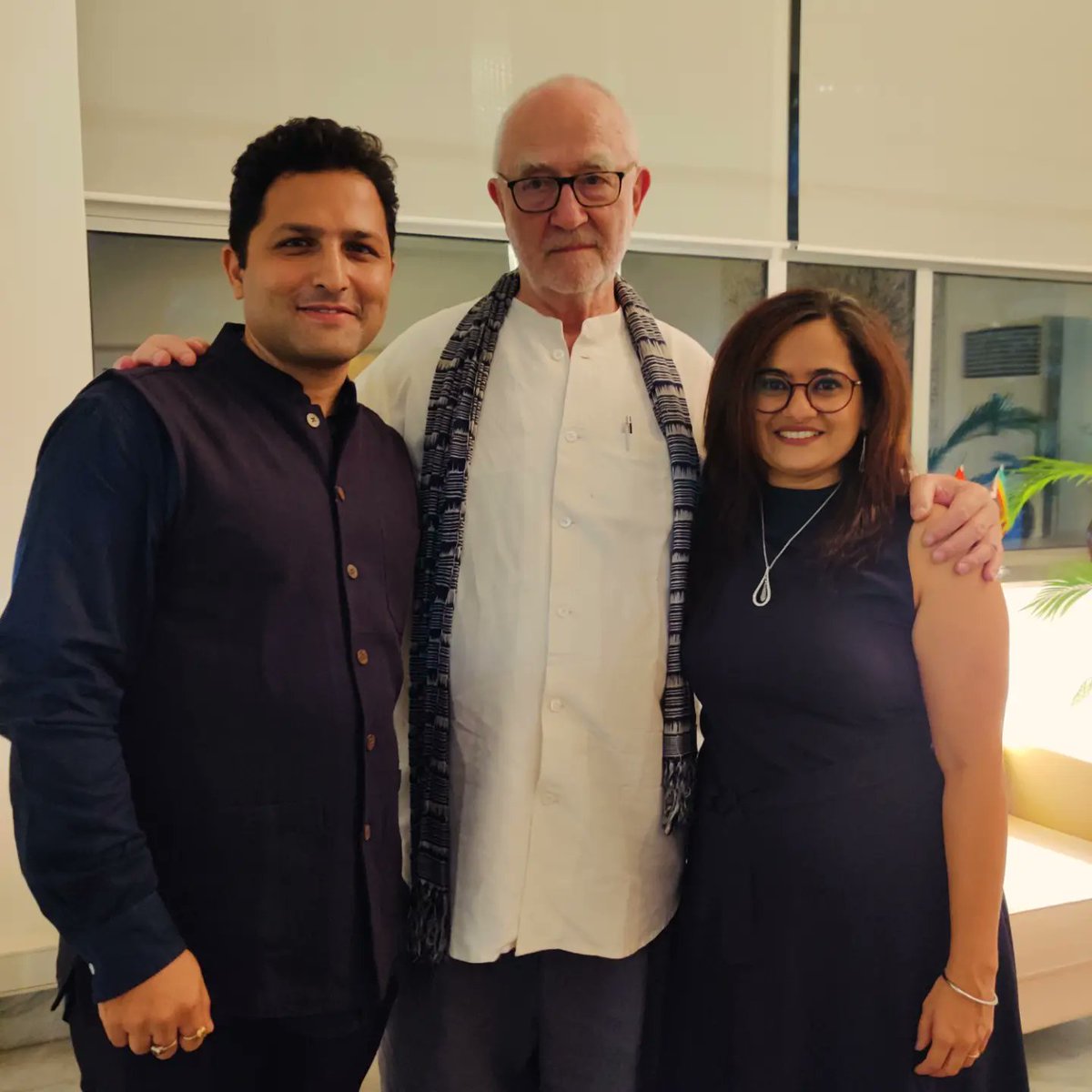 IkaTekAr's tweet photo. Honoured to have met Architect Peter Zumthor at the residence of Consul General of Switzerland. https://t.co/2GnsGWv0xP