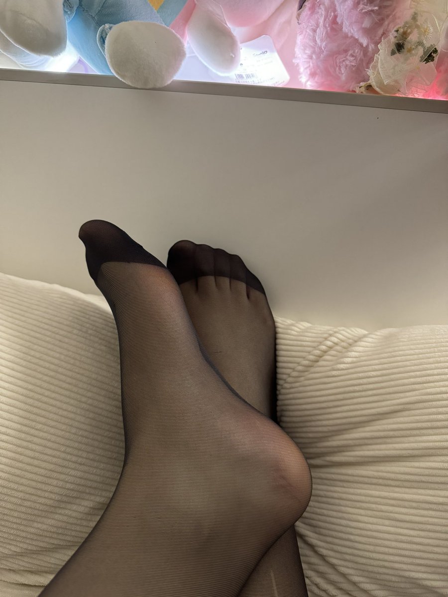 福利姬好喜欢吃火锅分享的黄推图片2 - 网红私拍内容