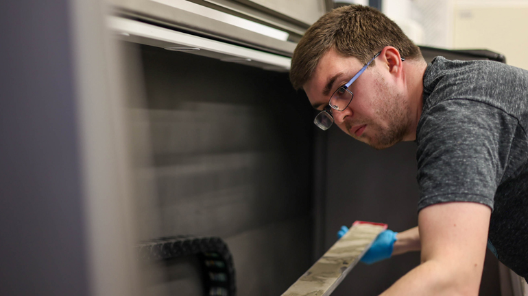 News | UK scientific expertise supports first high-resolution fossil coral record of environmental data off Hawai’i 👉 le.ac.uk/news/2024/febr… #CitizensOfChange | @BritGeoSurvey @univofstandrews