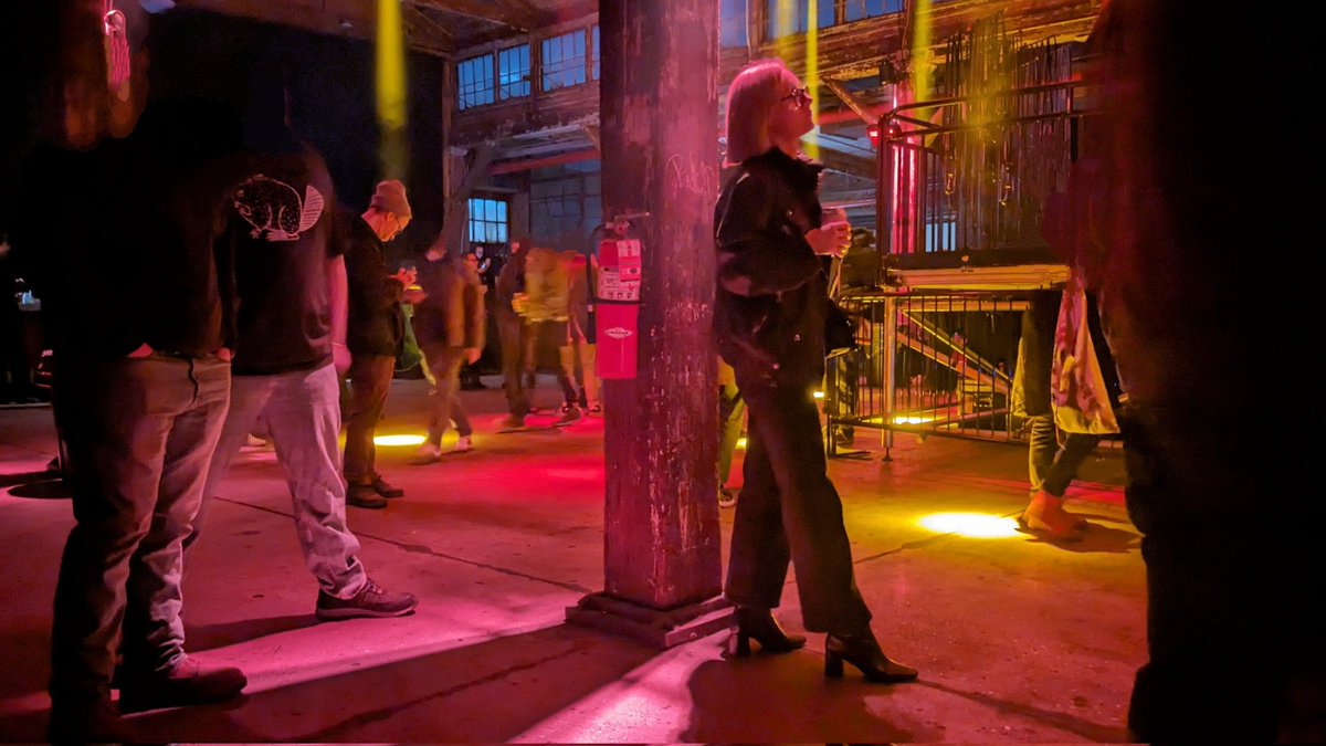 open.spotify.com/track/1mVrFcCE…