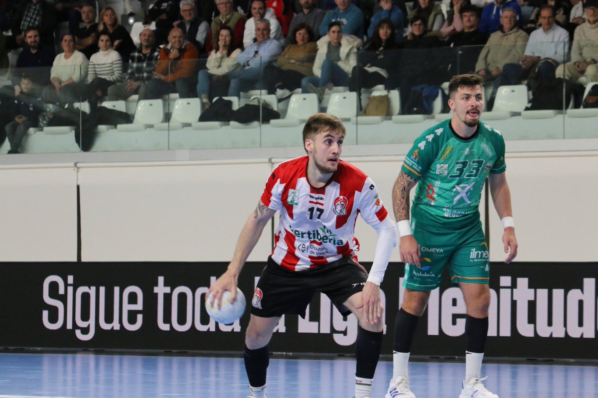 🔥 ¡Y la victoria se la lleva <a href="/AngelXimenezBM/">BM Cajasol Ángel Ximénez Puente Genil</a>!

⚡️ El conjunto andaluz supera por la mínima a <a href="/bmpuertosagunto/">Fertiberia Puerto Sagunto</a> en un partidazo (30-31)

💪 Gonçalo Ribeiro, líder con 1️⃣1️⃣ goles

📸 Pepa Conesa

#️⃣ #NewASOBAL