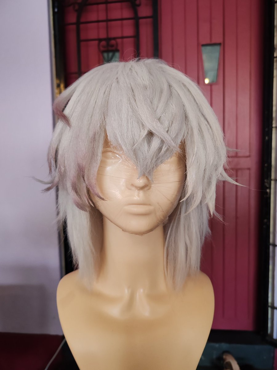 ashoyuu_'s tweet photo. (my fave wig I've done so far)

base wig is fully grey, but i tried shading the tips with my eyeshadow www

the blue and pink are taken from stray wefts 🙏🙏🙏 https://t.co/gutXlypEZQ