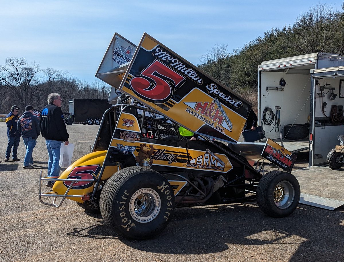 mikevleone's tweet image. Western PA racer @jeremy_weaver35 makes his @lincolnspeedway debut today in Bob McMillin&apos;s #5
