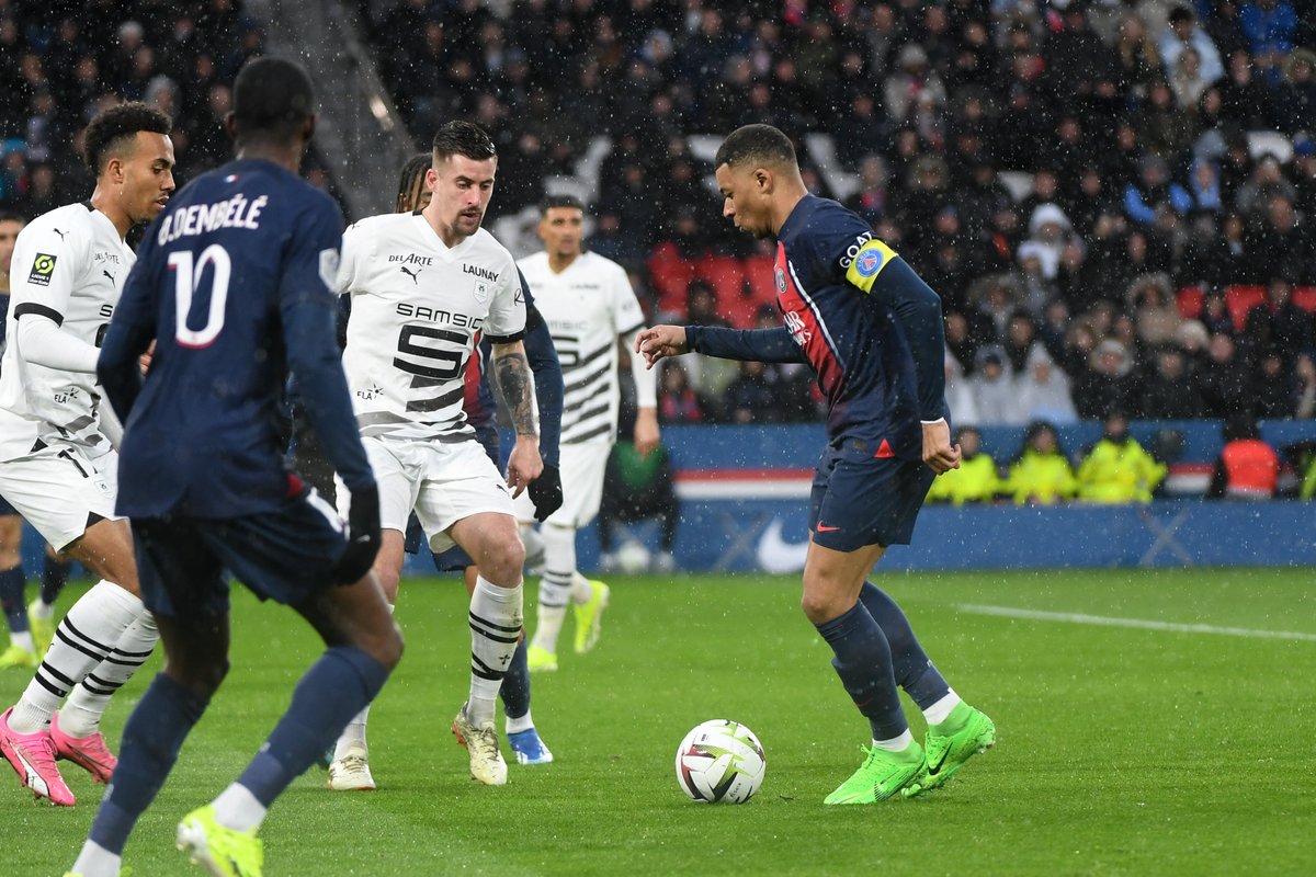 beIN SPORTS الإخبارية (@beinsportsnews) on Twitter photo 🟩 #نهاية_المباراة | المتصدر باريس سان جيرمان <a href="/PSG_English/">Paris Saint-Germain</a> ينجو من الخسارة على يد ضيفه رين ويتعادل معه 1 - 1 في الوقت القاتل في الجولة 23 من الدوري الفرنسي 🇫🇷 🟩 #نهاية_المباراة | المتصدر باريس سان جيرمان <a href="/PSG_English/">Paris Saint-Germain</a> ينجو من الخسارة على يد ضيفه رين ويتعادل معه 1 - 1 في الوقت القاتل في الجولة 23 من الدوري الفرنسي 🇫🇷