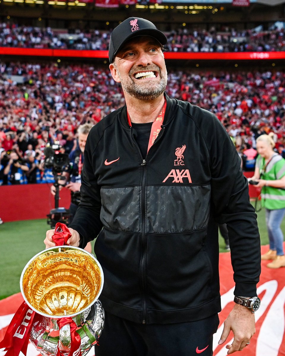 🏆🏆 x2 Carabao Cup
🏆 x1 Champions League
🏆 x1 FIFA Club World Cup
🏆 x1 Premier League
🏆 x1 UEFA Super Cup
🏆 x1 FA Cup
🏆 x1 Community Shield

Todo lo que ha disputado con el Liverpool FC lo ha conseguido. Entrenador de época el gran Jürgen Klopp 🔴.