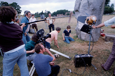 RodneyMarshall1's tweet image. Filming of Children of the Stones taking place in Avebury, Wiltshire, during the summer drought of 1976. The cast included: Iain Cuthbertson; Gareth Thomas; Freddie Jones; Veronica Strong. Arguably, one of the most atmospheric, disturbing children&apos;s dramas seen on UK television.