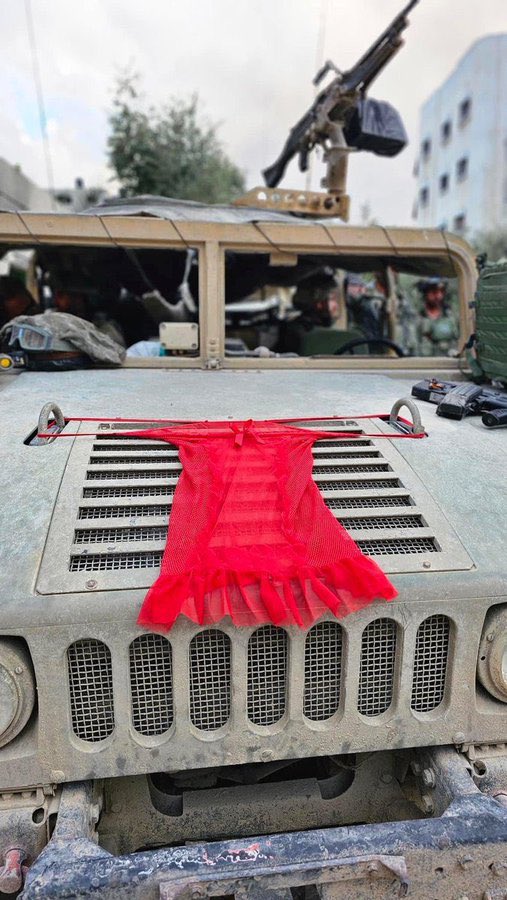 RimaHas's tweet photo. Les trophées de Tsahal, la lingerie et les sous-vêtements des femmes palestiniennes. https://t.co/1xkjA4ejxV