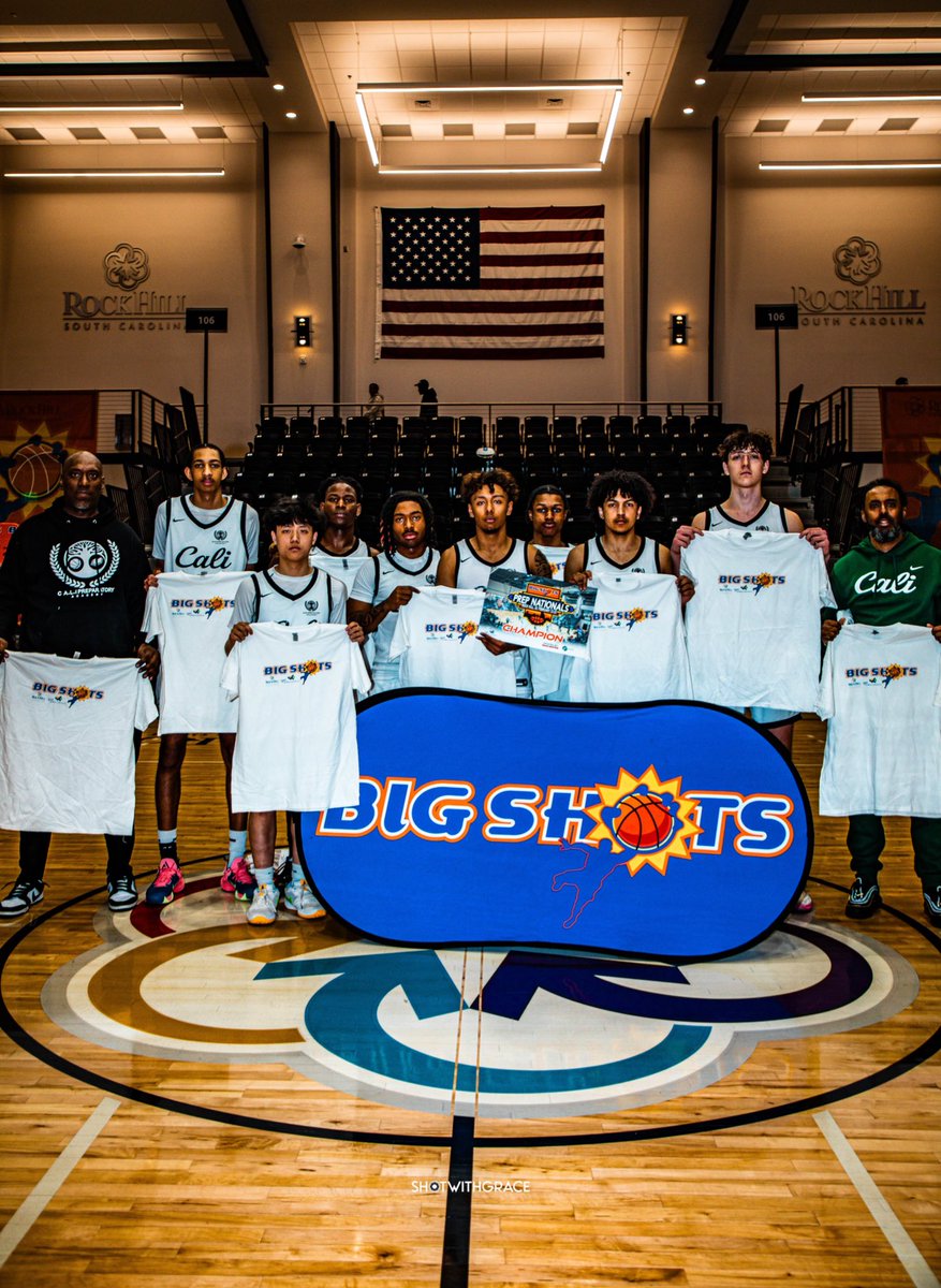 BigShotsGlobal's tweet photo. #BIGSHOTS #PrepNationals 

🏆 Platinum HS Orange Championship

CALI PREP (CAN) 54
Tournament MVP: Malko Young 14, hit 22 3’s in 3 games 
Taj Au Duke - 18 

BULL CITY PREP (NC) 51 
Khyelle Ingram 21 
Armani Henderson 10 https://t.co/8tYvlhy7tt
