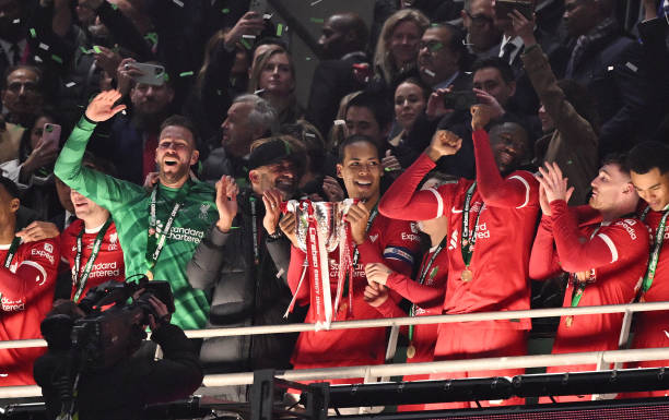 Sunday20215's tweet photo. Very Happy แสนสุขใจได้ถ้วยได้แชมป์แรก🏆และ🏆🏆🏆ๆๆๆ #CarabaoCupFinal #ลิเวอร์พูล  #Liverpool https://t.co/Ic7x7ZEhO1
