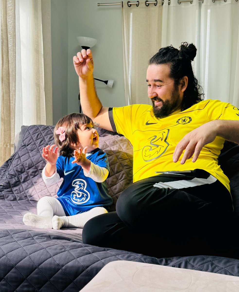 OmaidSharifi's tweet photo. Come on @ChelseaFC! It's Hasti's first time watching a cup final, and we're all in to bring home the victory! 💙🏆 #GoChelsea 
#CFC #CarabaoCupFinal https://t.co/rtSUtwaRFe