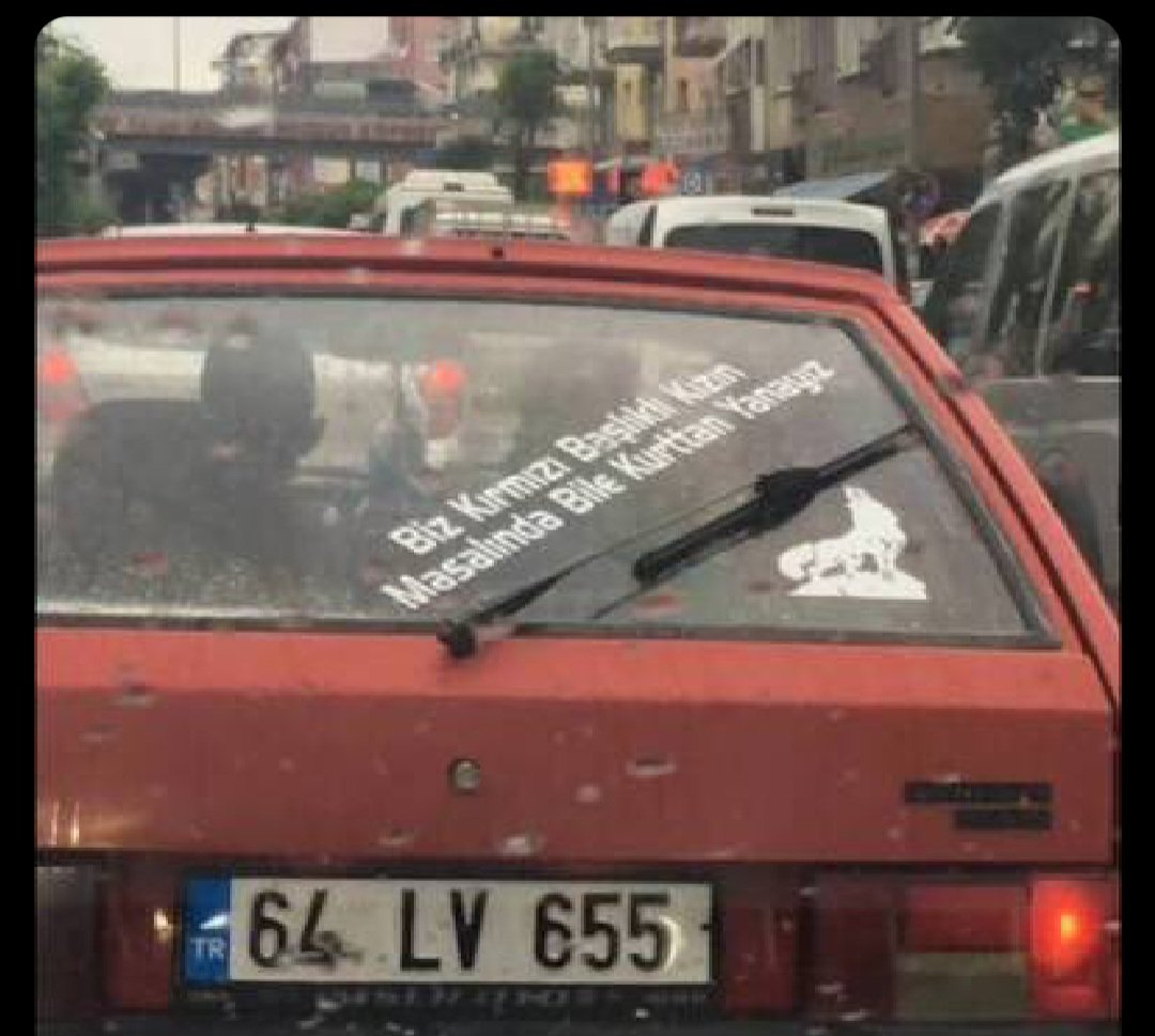 Biz kirmizi başlıklı kız masalında bile kurttan yanayız... 🤘🤘🤘
                             🇹🇷🇹🇷🇹🇷