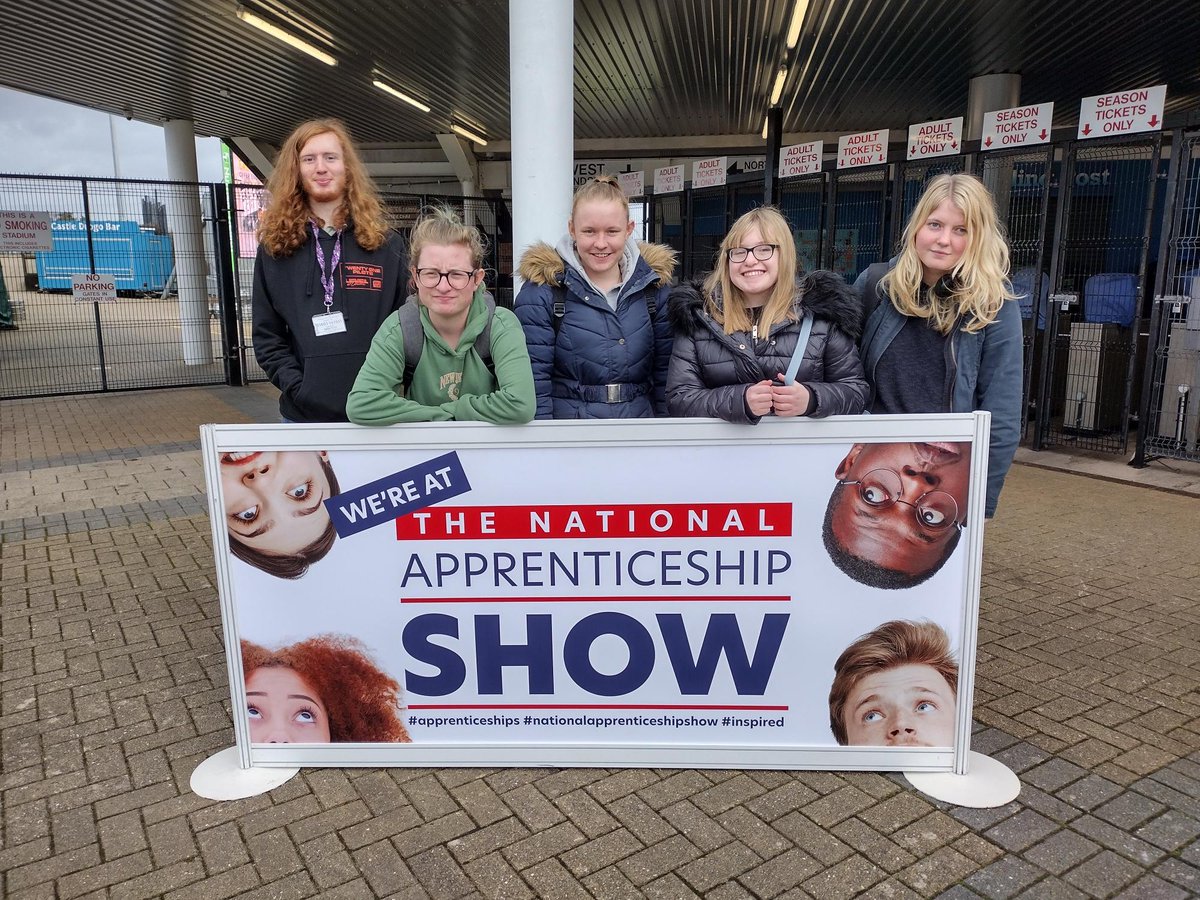 🌟 Some of our Eat That Frog learners recently had an amazing opportunity to explore the National Apprenticeship Show in Exeter! 🎉 They gained valuable insights into their future career goals and next steps. ✨ 

#EatThatFrog #NAS #nationalapprenticeshipshow #getinspired