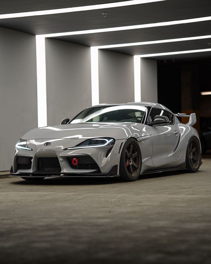 ChicaneView's tweet image. 🚗 Get ready to feel the adrenaline rush with the timeless Toyota Supra! 💥 From its sleek lines to turbocharged power, this legend never goes out of style. #ToyotaSupra #ClassicCars #CarEnthusiast #LegendaryRide