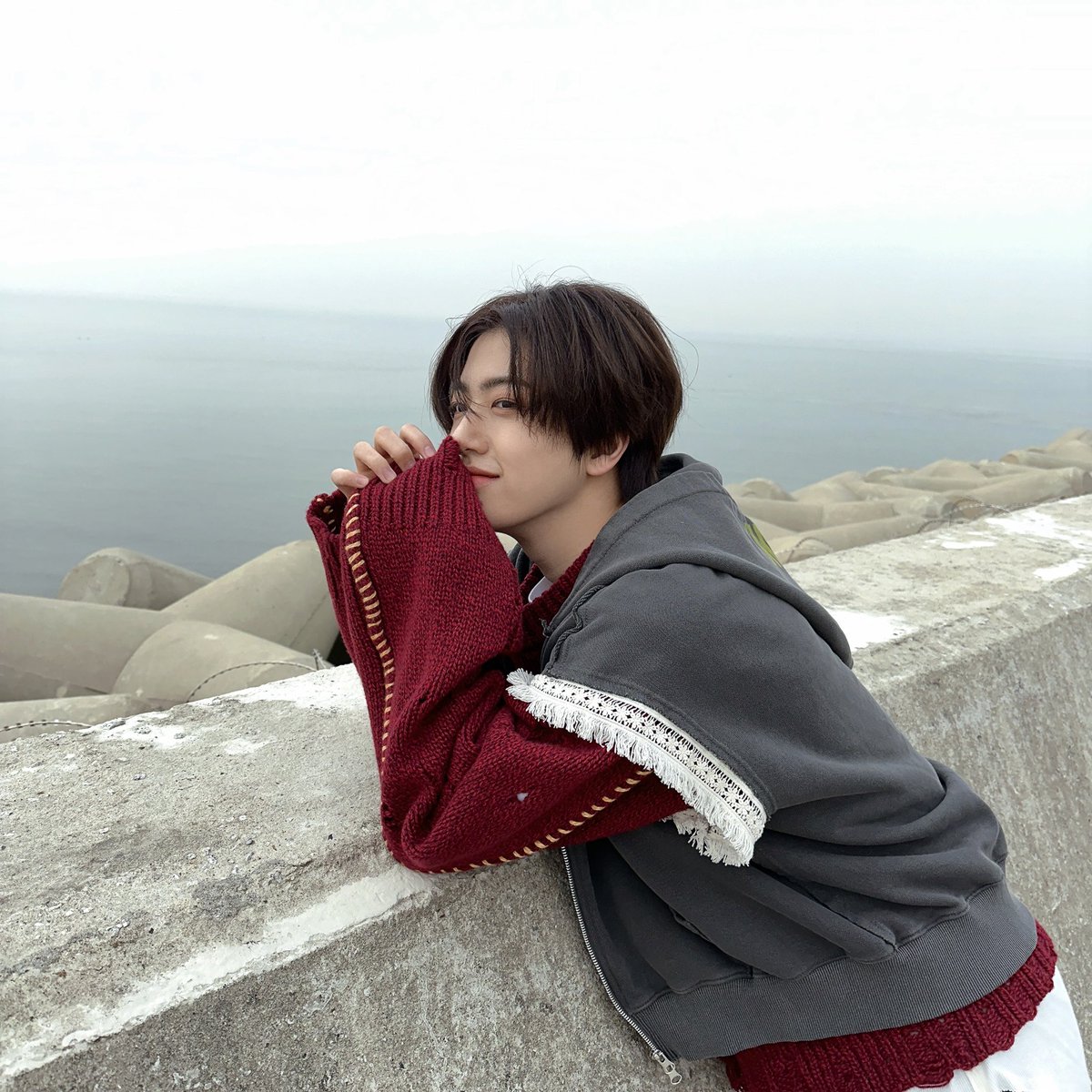 CRAVITY_twt's tweet photo. My Youth is yours🙃
#원진 https://t.co/Luo8gRFpDY
