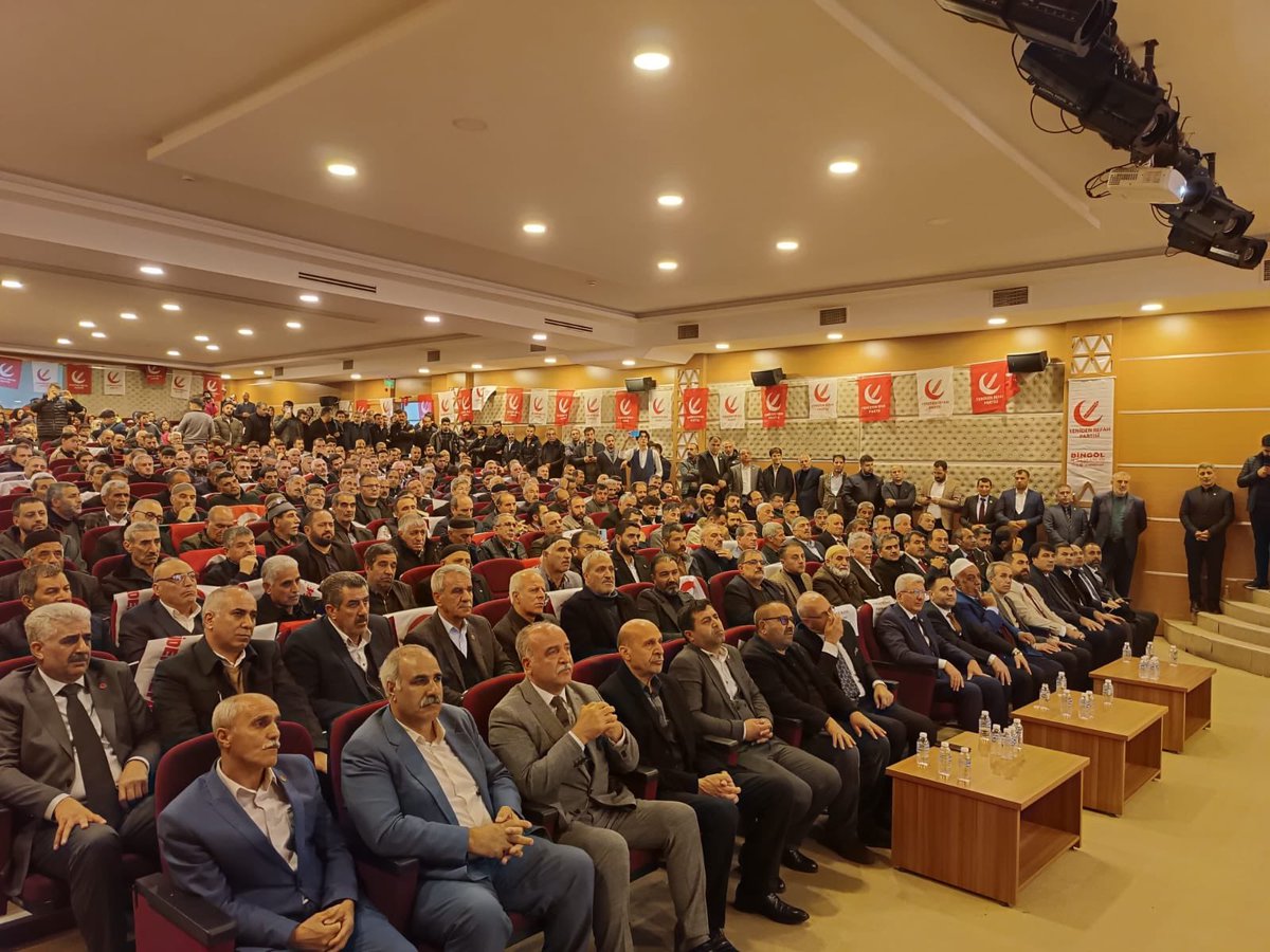 📌Genç
Aday tanıtım toplantımızı gerçekleştirmek için Murat Nehri kıyısındaki güzide ilçemiz Genç’teydik. Vatandaşlarımızın yoğun teveccühüne teşekkür ediyorum.

Adaleti Sağlamak için Geliyoruz.

<a href="/rprefahpartisi/">Yeniden Refah Partisi</a> <a href="/ErbakanFatih/">Dr. Fatih Erbakan</a> 
#AhlaklıBelediyecilik