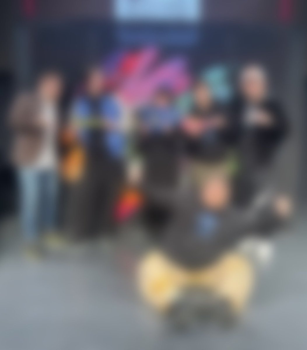 yukaty_gm's tweet photo. 楽しすぎる2日間でした👀
1日目の恭ちゃんとモンキーさんのマイクラはちびっことの絡み微笑ましかった☺️
2日目のDMFイベントは盛り上がりまくりで超楽しかった〜恭ちゃんのサインTも当たってネイルも褒めてもらえて🥰
また旭川連れてきてほしい✈️
DMF&ふり〜ださん
ありがとうございました✌️
#AGJAM https://t.co/PqEWXTQuST