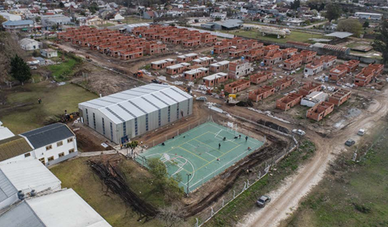juanjoantonelli's tweet photo. Te muestran imágenes del conurbano pobre a cada rato pero cuando un gobierno nacional desarrolla políticas públicas para la urbanización de asentamientos en todo el país las cortan con denuncias mediáticas inconsistentes y poco creíbles.
#BarriosPopulares #ReNaBaP https://t.co/LChLB2UKD8
