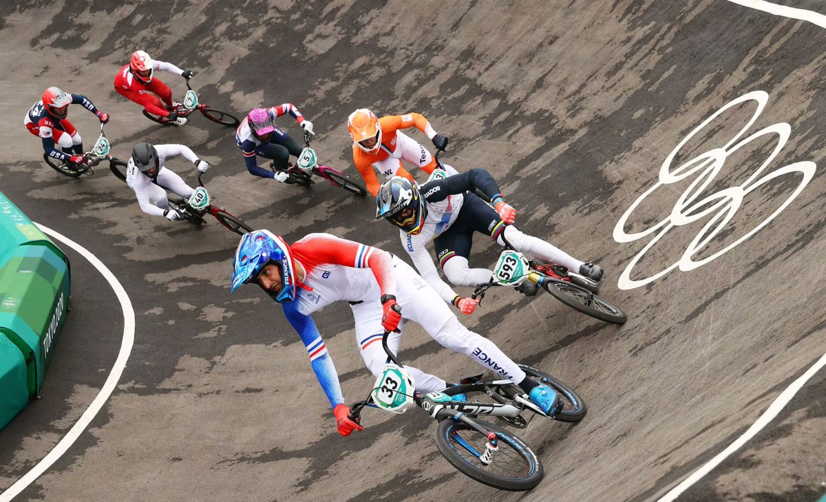 Olimpik branşları saymaya devam ediyoruz!
Sırada 2008 Olimpiyatlarında ilk kez koşulan #BMXracing ve 2020 Olimpiyatlarında ilk kez koşulan #BMXfreestyle var. #Paris2024 #Olympics #Olimpiyat