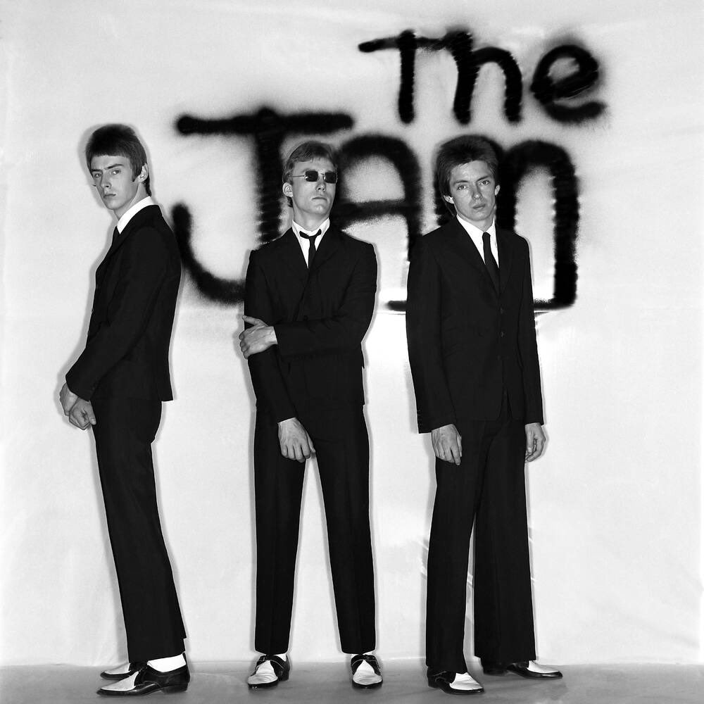 PaulWellerNews's tweet photo. On this day in 1977, Polydor announced the signing of The Jam. In just a few years, they’d be the biggest, and most beloved band in the UK! 🇬🇧

📷: ©️Martyn Goddard 

#thejam #paulweller #mod #soul #punk #newwave #music #musicphotography #legends #icons #fireandskill https://t.co/noZm5K4iUW
