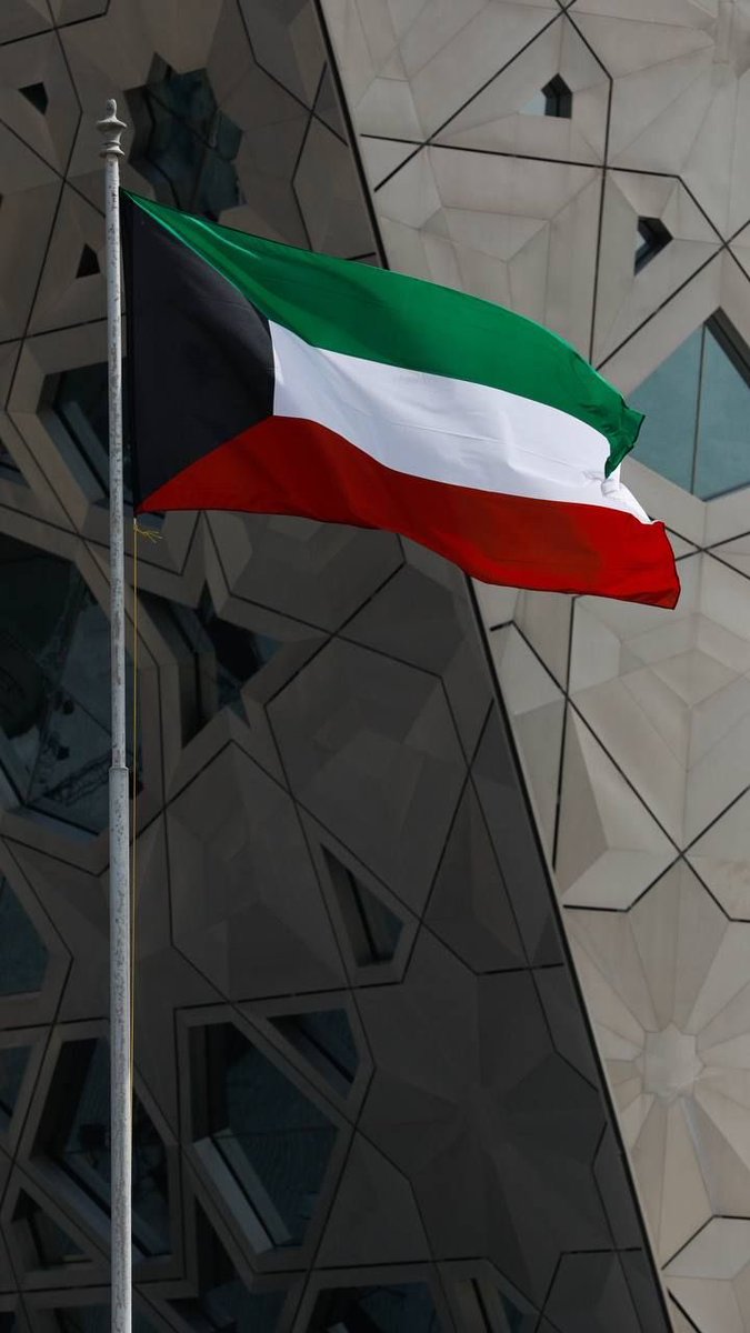 نبارك #اليوم_الوطني_الكويتي للكويت الحبيبه وطناً وشعباً وقيادة🇰🇼❤️