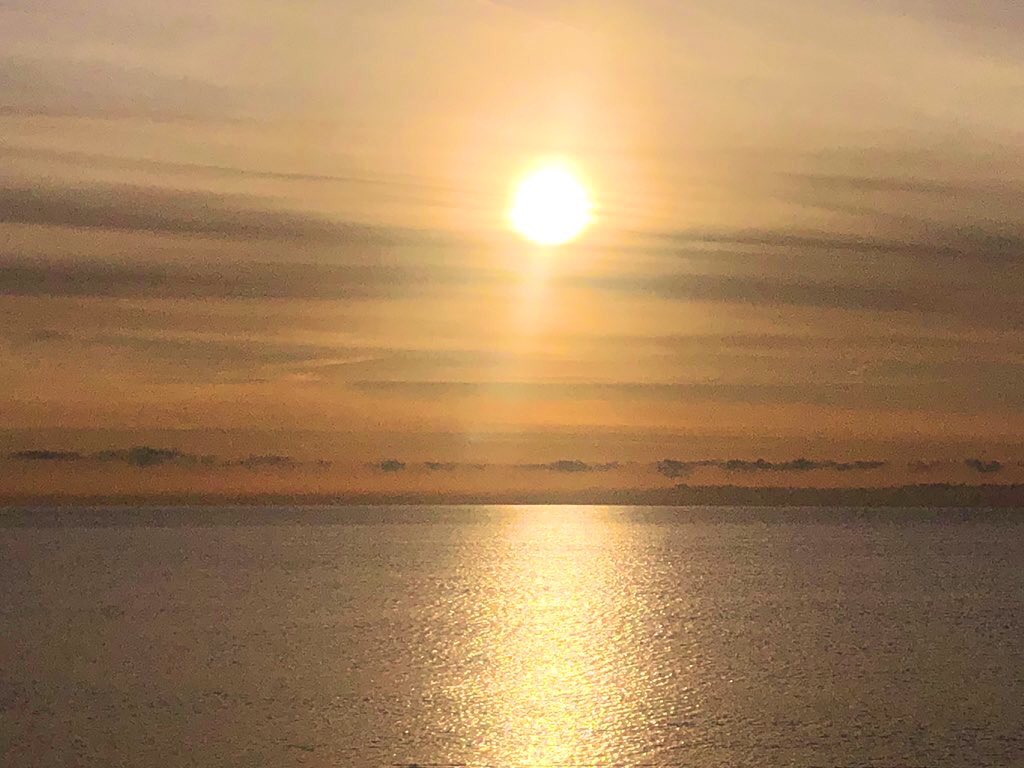 zeLaure_'s tweet image. P omp And #Circumstance d’#Elgar 
O #Pouvoirs de #Lumière 
N ote #Clé #ElMorya 
T emple de La #Volonté ✨de #Dieu 

D e #BleuRoi 
E cho du #Premier #Rayon 

L ibérant l’#Inspiration 
U ne #Symphonie en #Sept #Pas 
M erveilleuse
I nvitation 
E n #Silence 
R oyale
E-lé-mental 💫