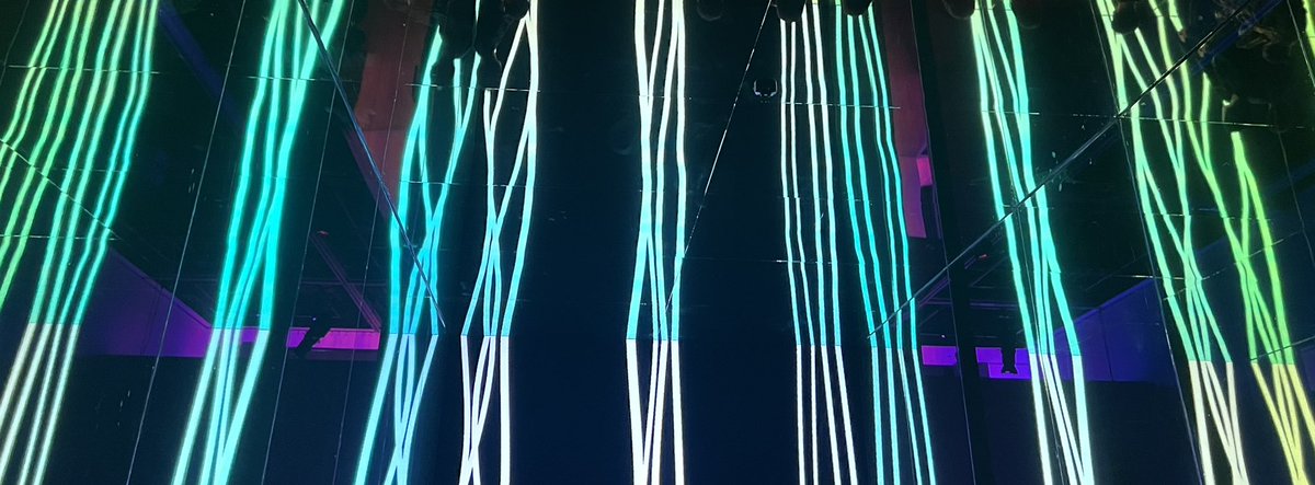 O1MiG99kvSFLPoE's tweet image. 不思議空間すぎた。。とても素敵だった✧︎*。こういうところ大好き☺︎一生いられるなあと思ってずっとみてた*𖠿
#札幌国際芸術祭 #INTOSIGHT