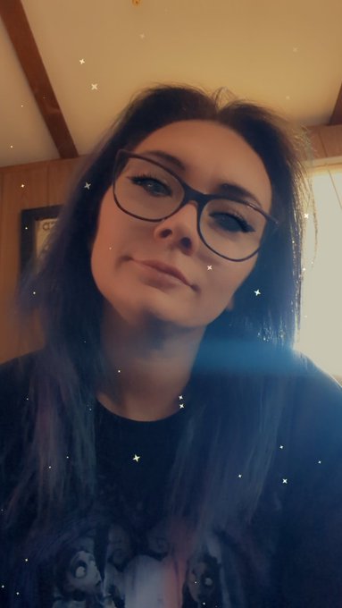 Good morning happy Sunday ya'll https://t.co/92rOsJW3iK