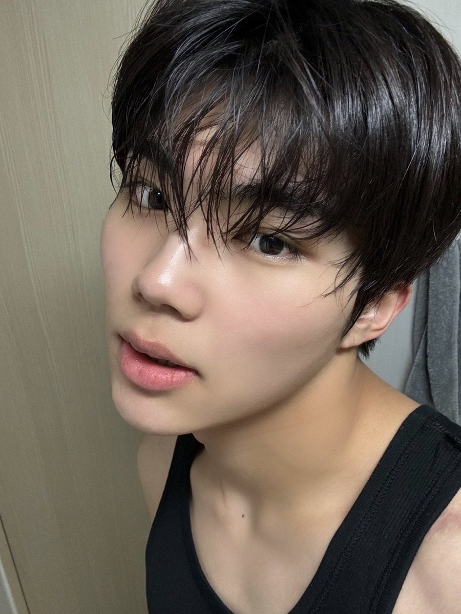 Monoghost_H's tweet image. Gunwook lore that I'm surprised Zeroses don't seem to know, a thread (I'll add more as I Remember):