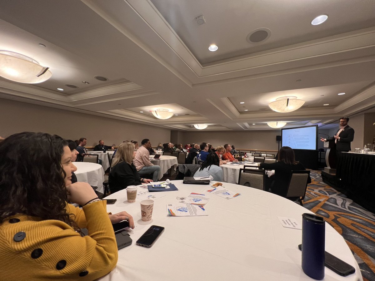 👋Good morning from NYC! Our <a href="/nysut/">NYSUT</a> leaders are packing the room at the @aftunion 2024 #RealSolutionsForKids Leadership Meeting, now during a special gathering of our NY delegation. Ready to make an impact! #PublicSchoolsUniteUs