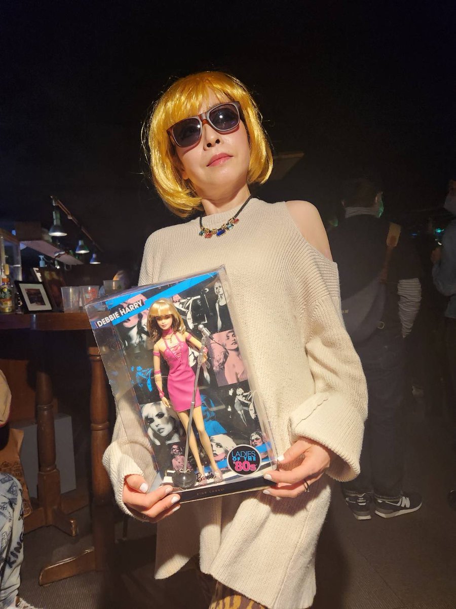 Zuzu_Tokyo's tweet photo. #RockDisco 6周年 🇺🇸AMERICAN NIGHT
ライブもDJコーナーも楽しかった!
#AIRKISS さん #CHEAPTRACK さんという大御所の皆様に混ぜて頂き大変光栄で思い出深い1日となりました
Blondieで踊るのは初めてでしたが
皆あたたかいお客様方ばかり🫶
お付き合いありがとうございました! https://t.co/WRmex4XIo3