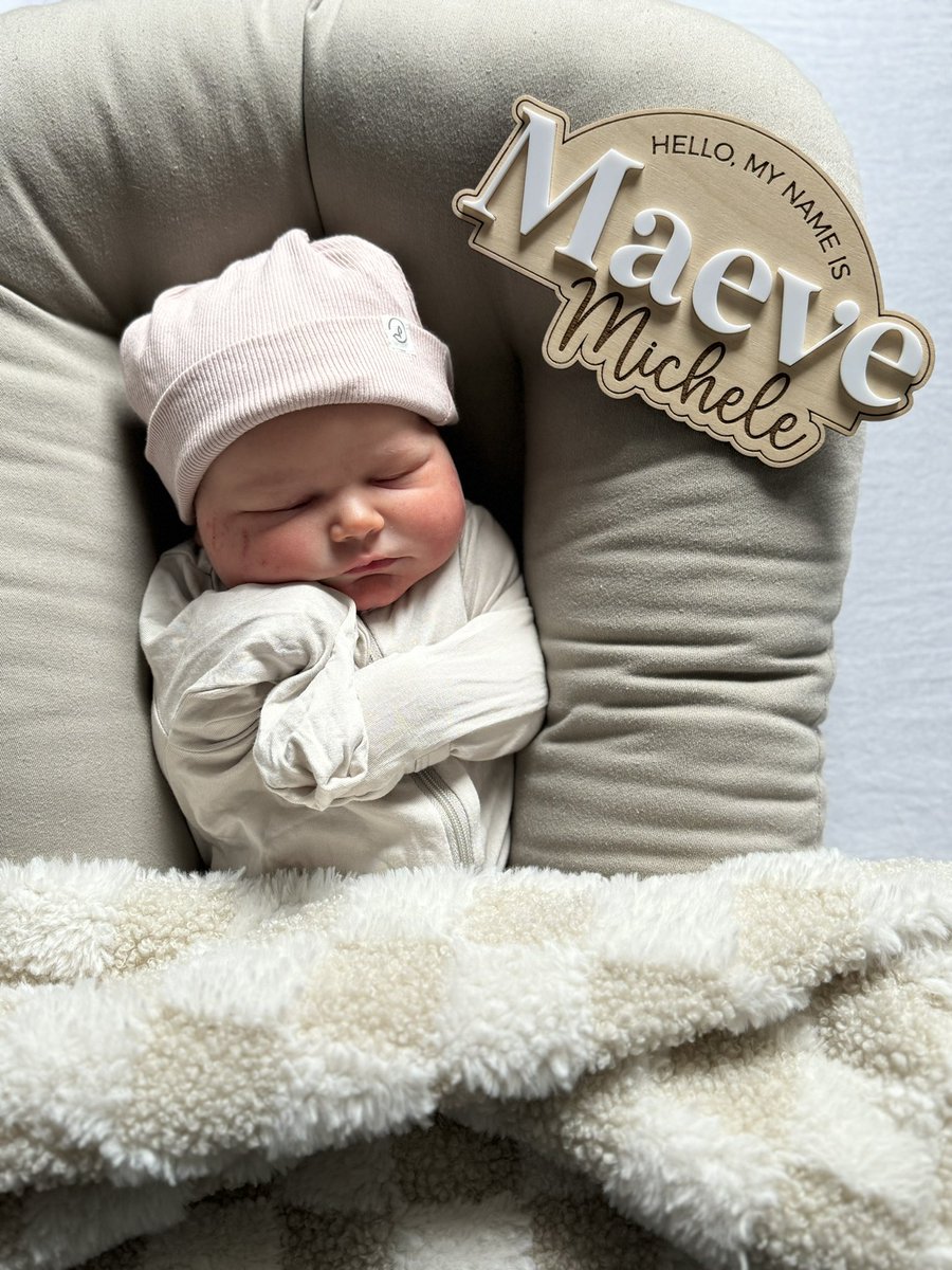 Mrs. MacDonald (Kelly) tweet media