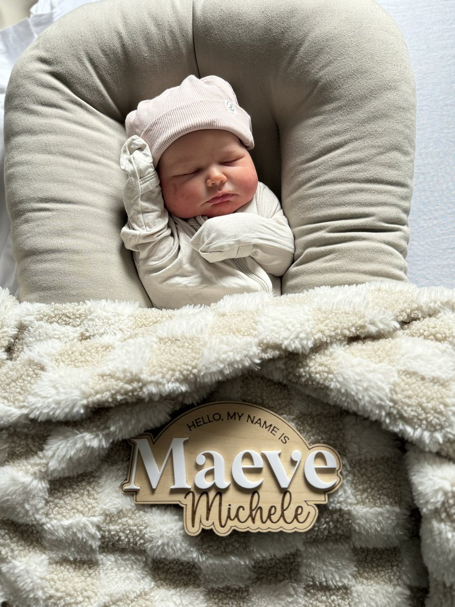 Mrs. MacDonald (Kelly) tweet media