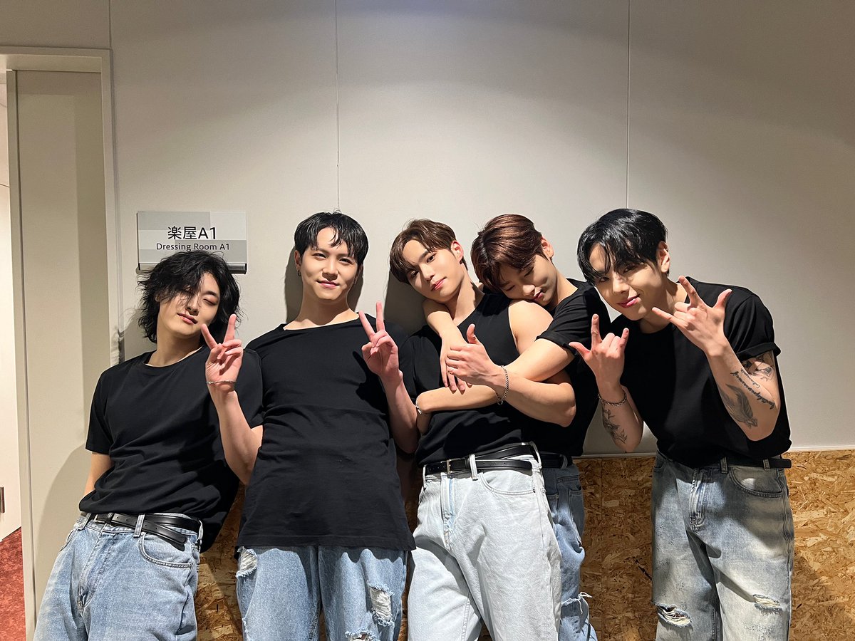 WEi_Official_JP's tweet photo. https://t.co/IGA4vTvv1c