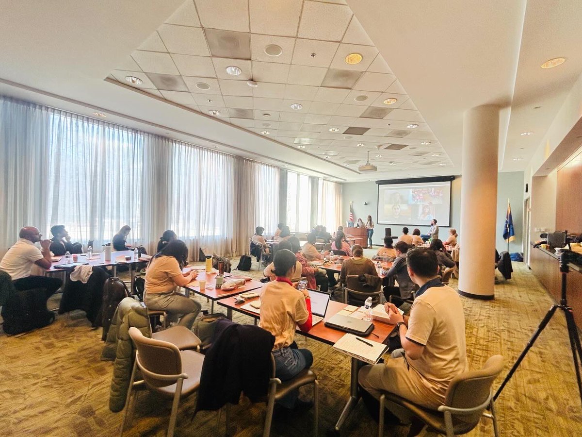 #comsciconatl Be open to all the opportunities and make no boundaries! Follow what you feel and take responsibility to solve the bigger problems! Inspiring stories from Early career scientist panels:
Sanjana Paul, Elizabeth Berry and Alex Grizzel! #comsciconat2024