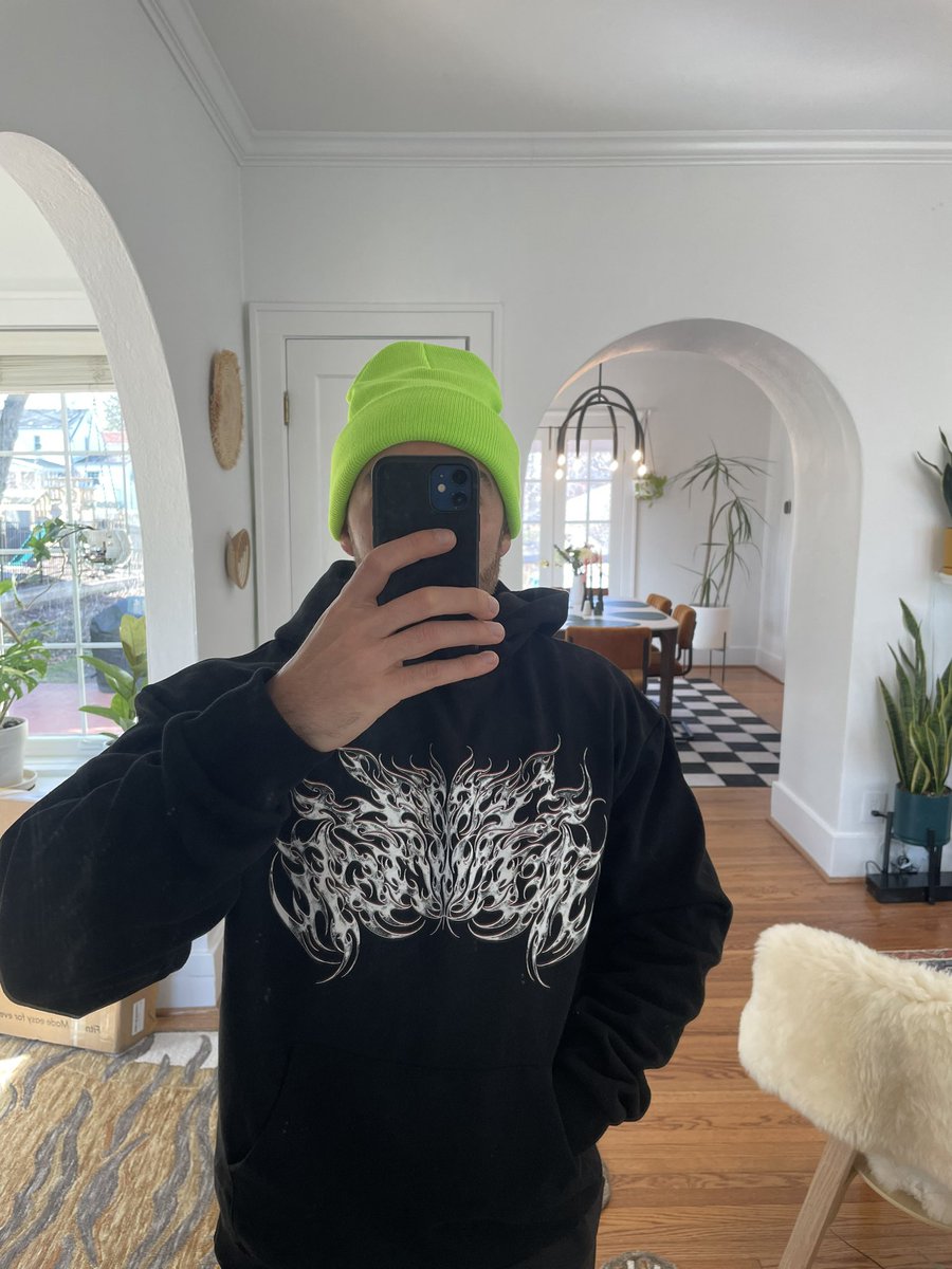 new <a href="/_MortalReminder/">MORTAL REMINDER</a> hoodie goes unbelievably tough — <a href="/courtSANDS/">doug</a>