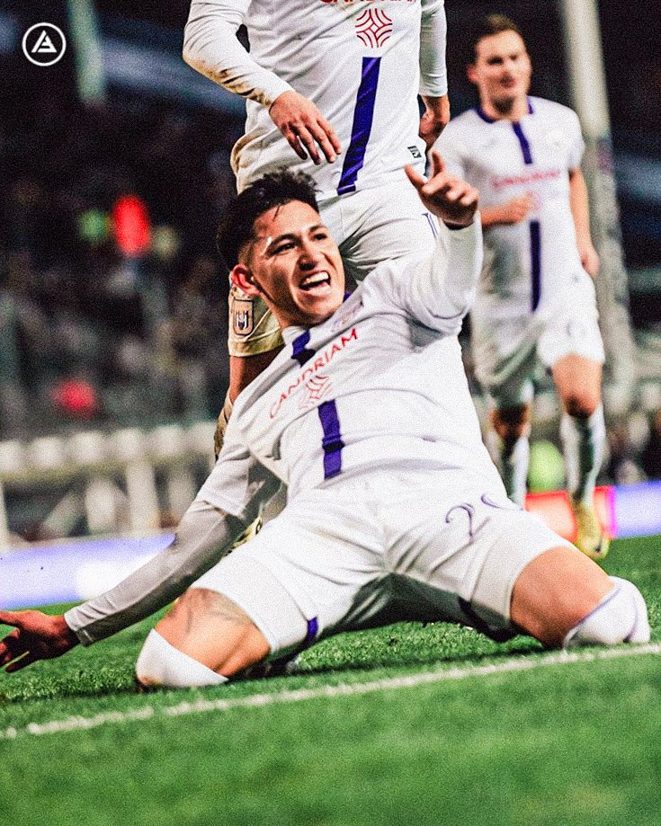 AnaIyticsCABJ's tweet photo. 🇧🇪🌟 Cuanto tardó LUÍS VÁZQUEZ en hacer un gol en sus últimos 5 PARTIDOS:

◉ KV Mechelen: 4 minutos.
◉ Charleroi: 22 minutos.
◉ Truidense: 3 minutos.
◉ Brugge: 3 minutos.

Impresionante. 🤯 https://t.co/yqA3PHbzEq