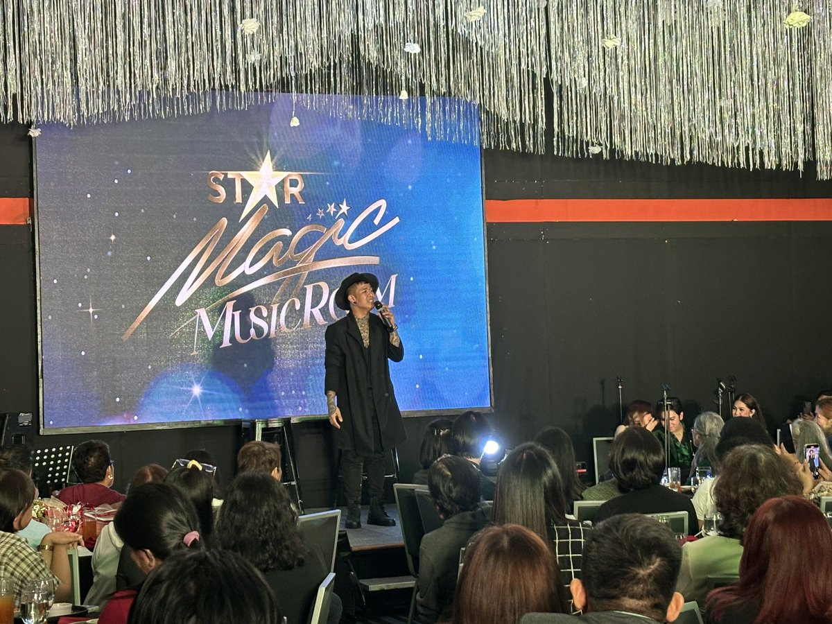 LOOK: TNT alumni Jezza Quiogue and Marko Rudio also perform at the #StarMagicMusicRoom at the B Hotel QC. 

#StarMagic 
#PolarisStarMagic