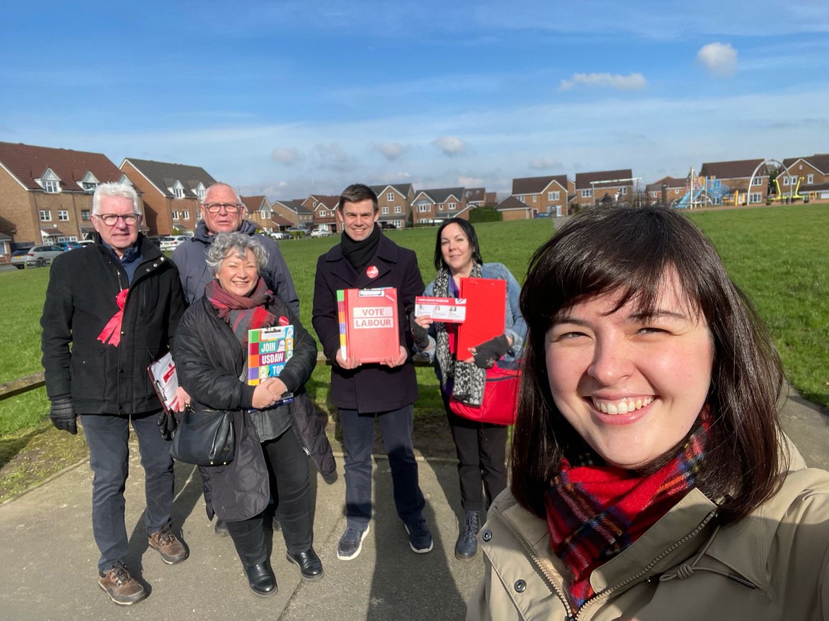 Great sunny ☀️ #labourdoorstep for @Phil_Brickell in Westhoughton this morning - some good conversations and lots of people voting Labour at the General Election @CllrETaylor @bernardstone