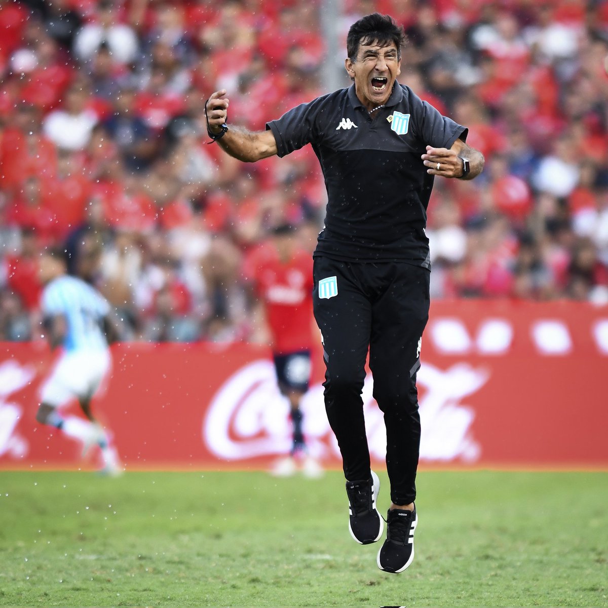 RacingClub's tweet photo. "Estoy feliz porque mi gente está feliz" https://t.co/OFpzzeG6TR