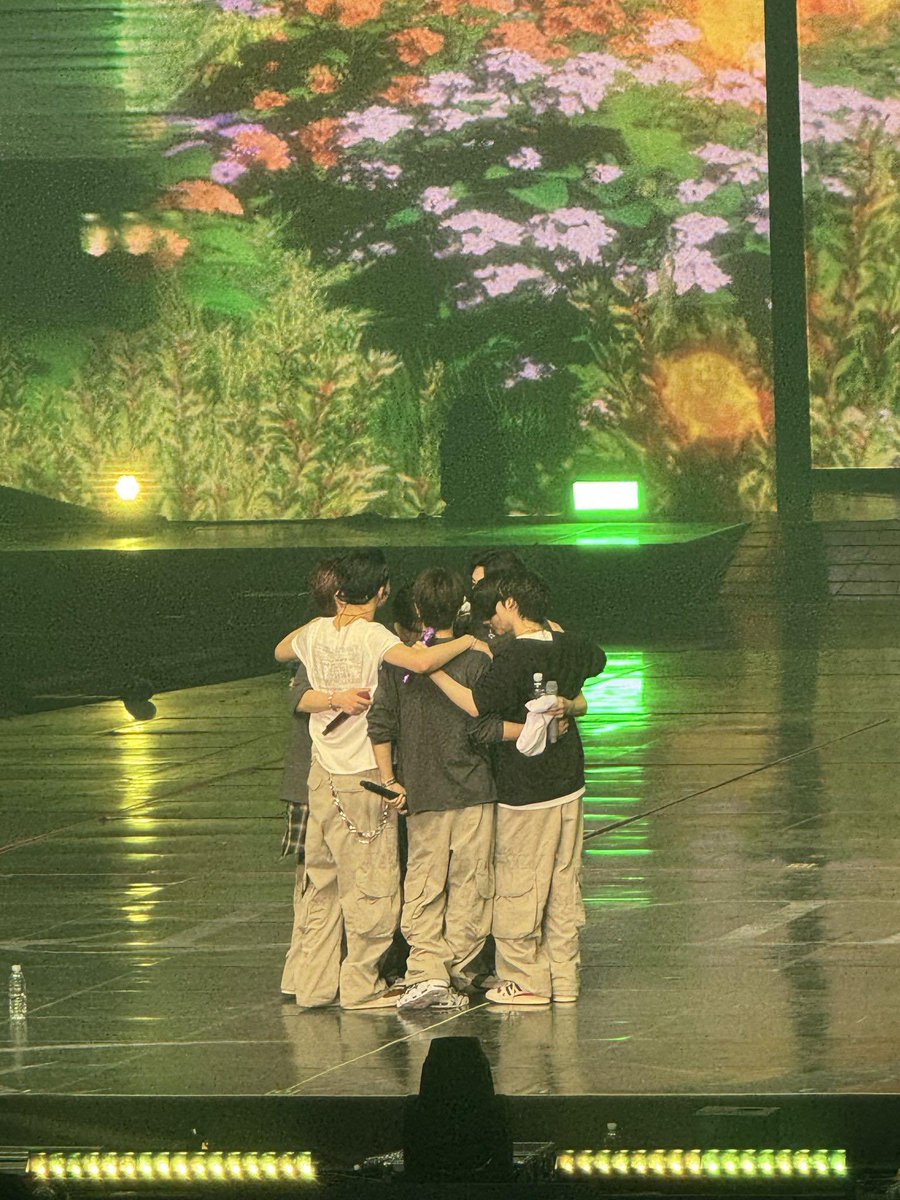 Thank you for working so hard, ENHYPEN. We are and will always be proud of you. We’ll surely be with our seven shining stars forever. 🤍

ENHYPEN FATED FOR GREATNESS
#ENHYPEN_YouDidWell #Forever_with_ENHYPEN #Always_Together #ENHYPEN #엔하이픈 <a href="/ENHYPEN_members/">ENHYPEN</a> <a href="/ENHYPEN/">ENHYPEN OFFICIAL</a>