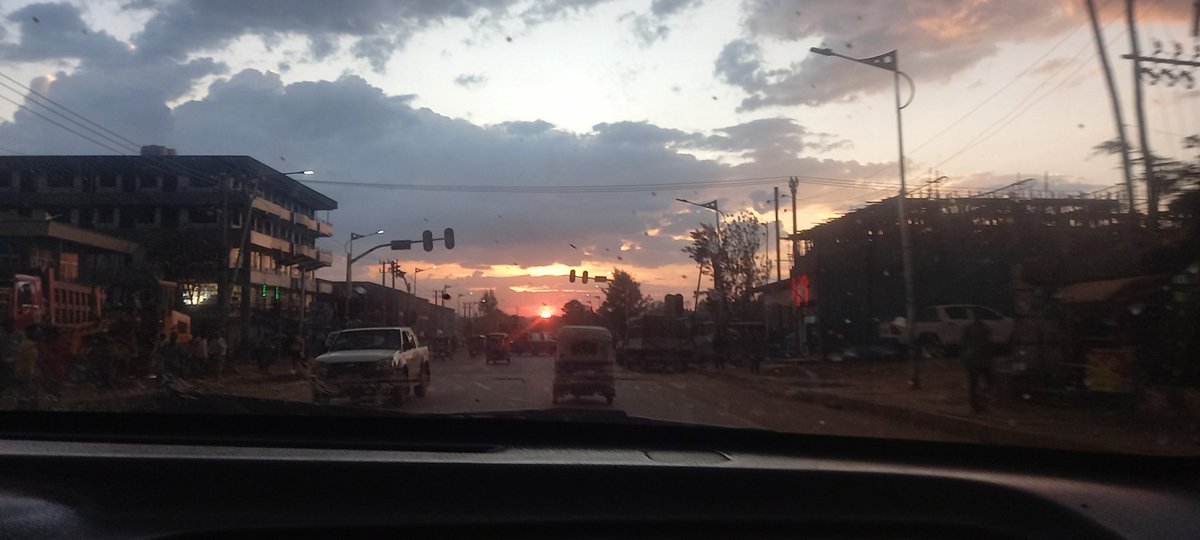 bububabu2's tweet photo. Sun set Jimma Abajifar https://t.co/ZNo5YGMShe