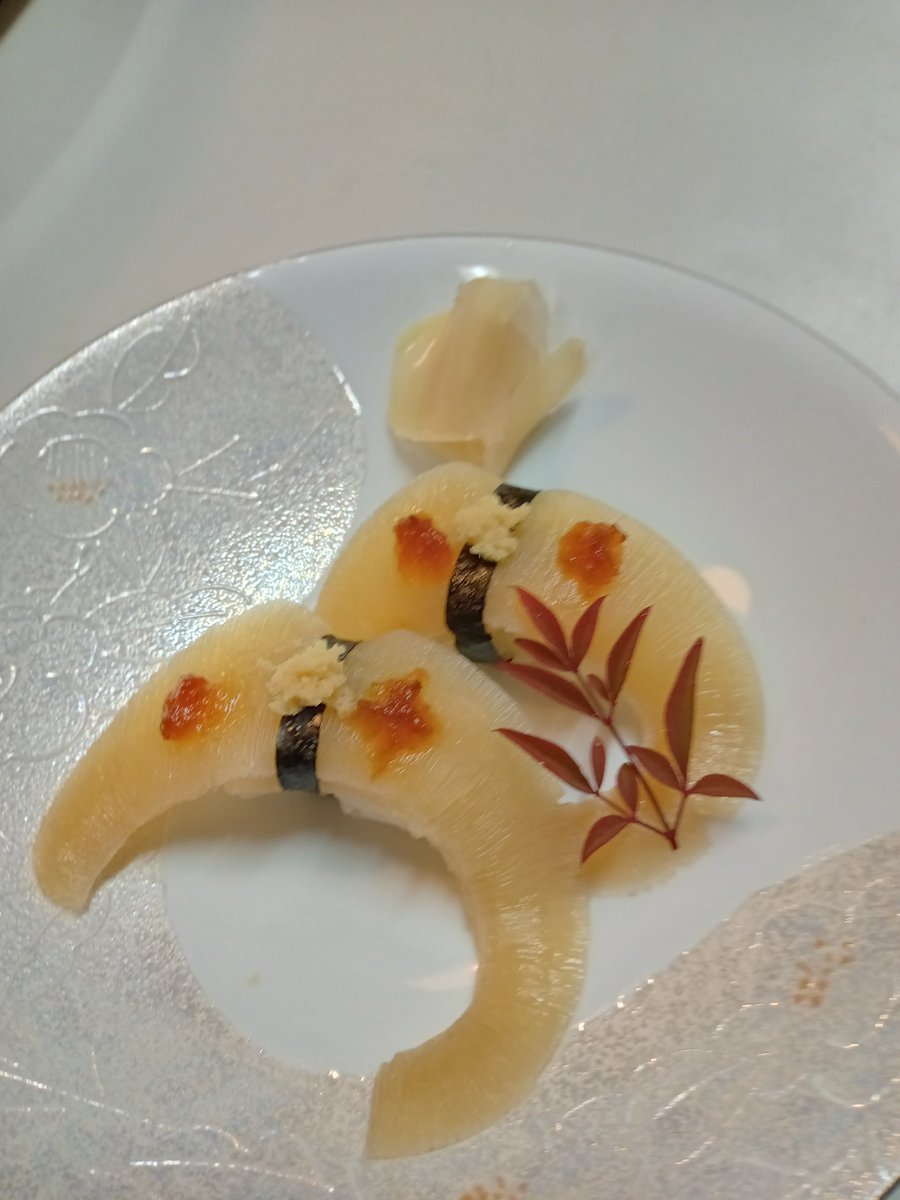 ＃あじ蔵（くら）＃フカヒレ姿煮　＃フカヒレ入り絶品パイスープ　＃フカヒレ寿司　＃フカヒレスープなどもあります。