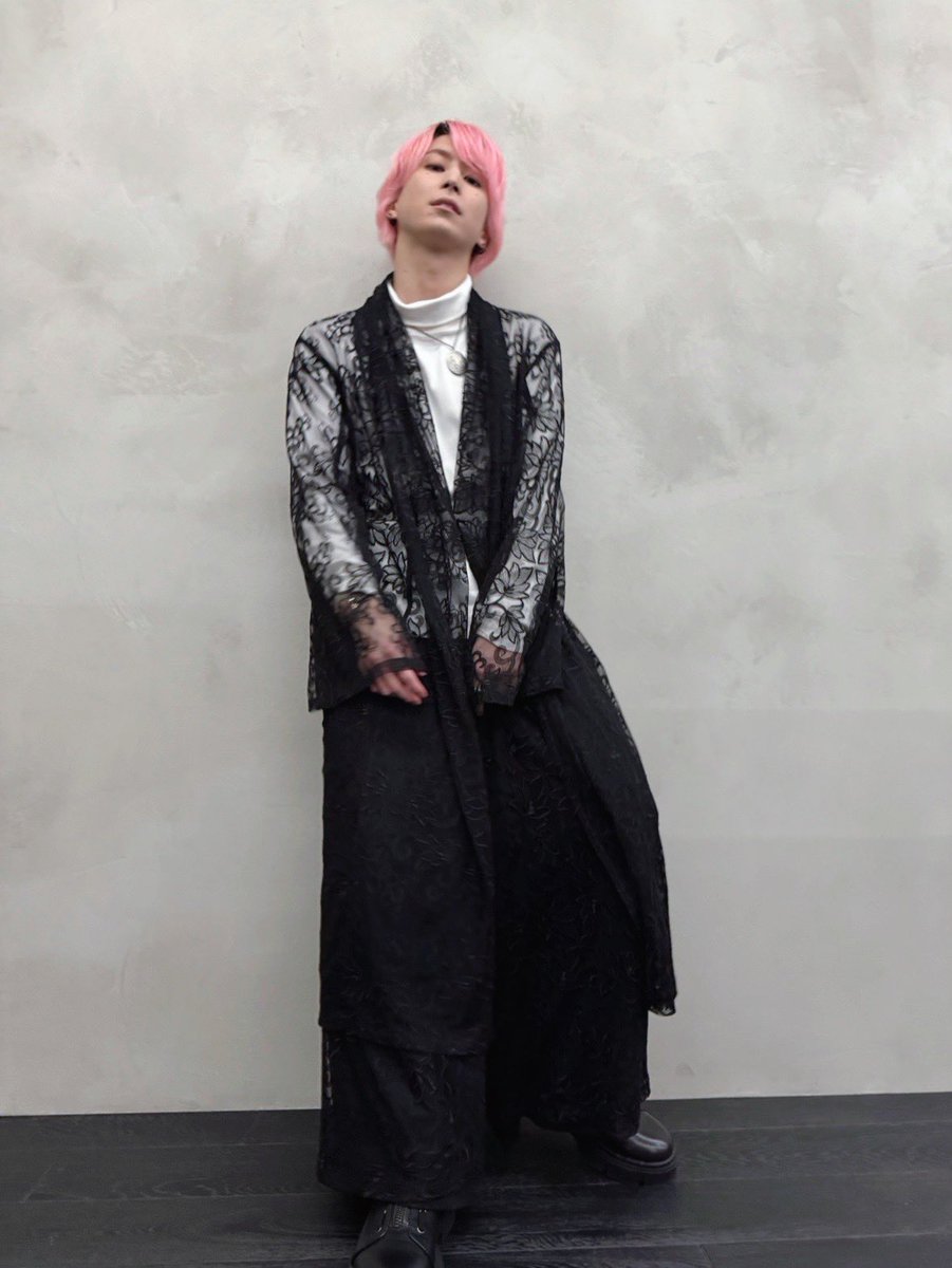 SAK_SAK_SAKUMA's tweet image. #映画マッチング 舞台挨拶の時のコートの中に来てた衣装が素敵だったからポーズキメてみた。
3枚目はダテ様のインスタ意識してみたw