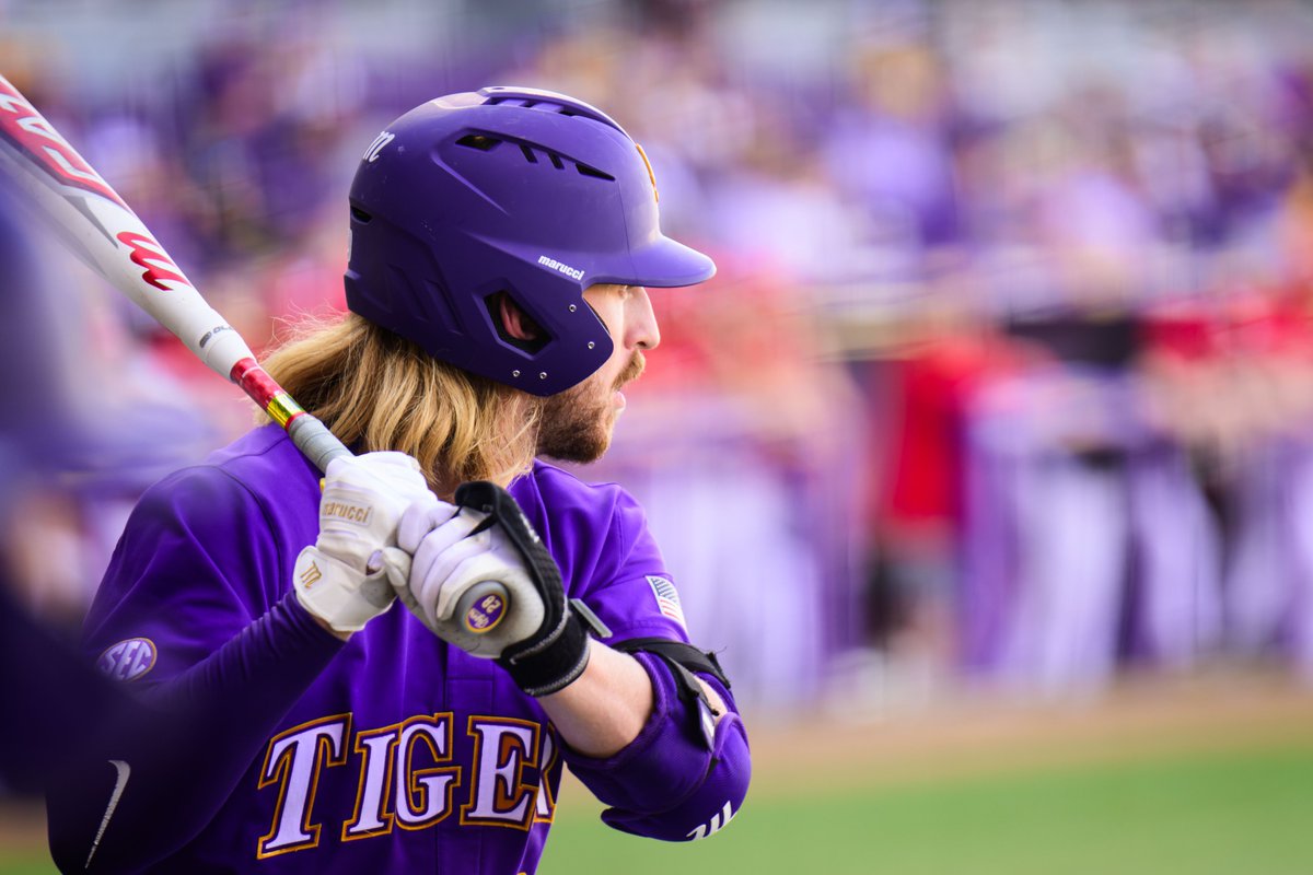 LSUbaseball's tweet image. Let's do that baseball!

🆚 Stony Brook
📍 Alex Box Stadium
⏰ 1:00 p.m. CT
📊 statb.us/b/504285
📻 98.1 FM (lsusports.net/live)
📺 SECN+ (lsul.su/42RBaY5)
🎟️ lsul.su/3SIT7U8