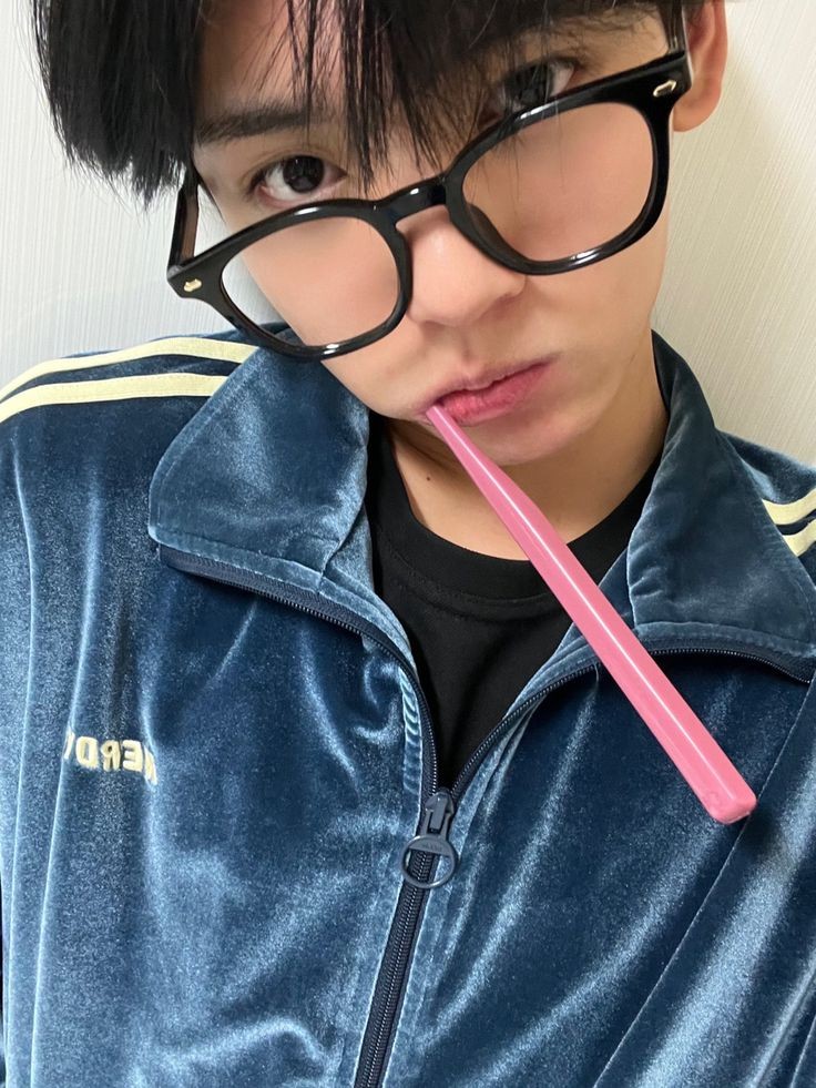 luvsforbunnie's tweet photo. [ restarting d-2 ]

hi, i'm rie! looking for more interactive and filo moots. ♡

– she / her,  filo
– not new to #stanacc, #kpoptwt
– multistan, mainly zb1 &amp; nct
– any fandom

ෆ likes and rts are highly appreciated, to be moots + to spread ! https://t.co/IAVwXnyu7C