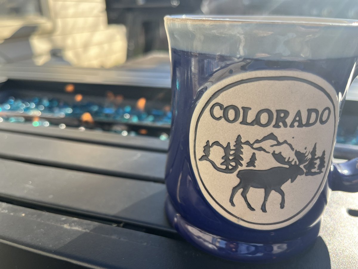 robynrdobbins's tweet photo. Morning ☀️
Morning 🔥
Morning ☕️
With @MattDobbins5 & #DaisyRaven
@PureCoffeeClub Double French
(planning my next trip to Colorado)
Have a great day, Y’all https://t.co/VRbiGCDrRT