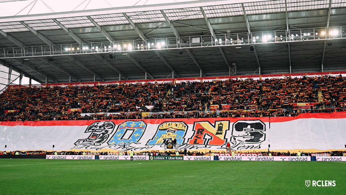 RCLens's tweet photo. 𝟏𝟗𝟗𝟒 ➡️ 𝟐𝟎𝟐𝟒

3⃣0⃣ ans de rugissement fêtés chaudement 🐯

#FierDEtreLensois #RCLASM https://t.co/DDDbf8Nu29