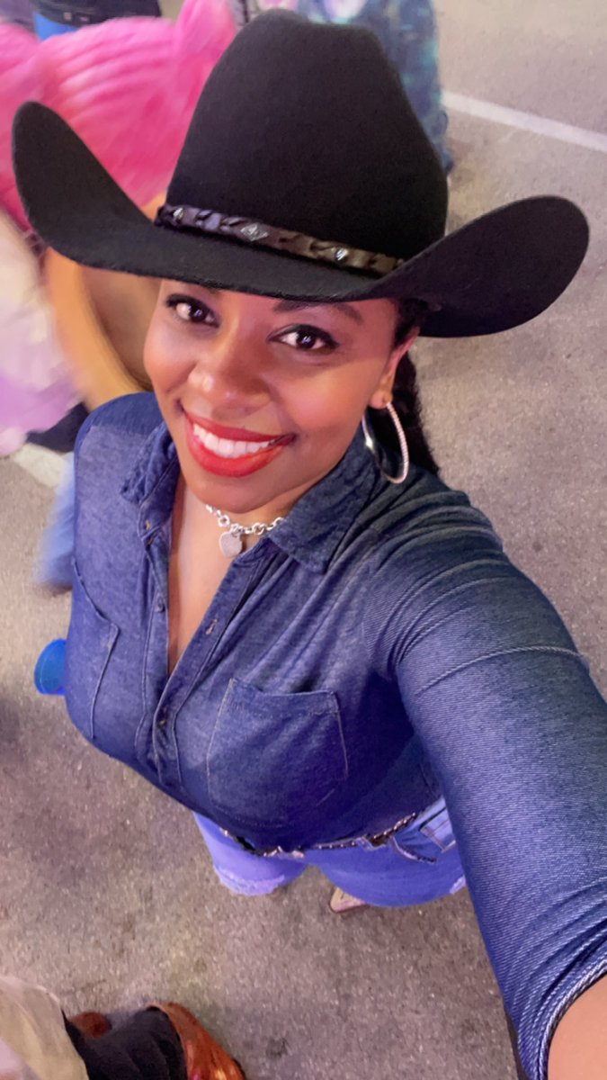 JasmineGreenw13's tweet photo. #Rodeocookoff
#HoustonRodeo https://t.co/P4EThrpNZC