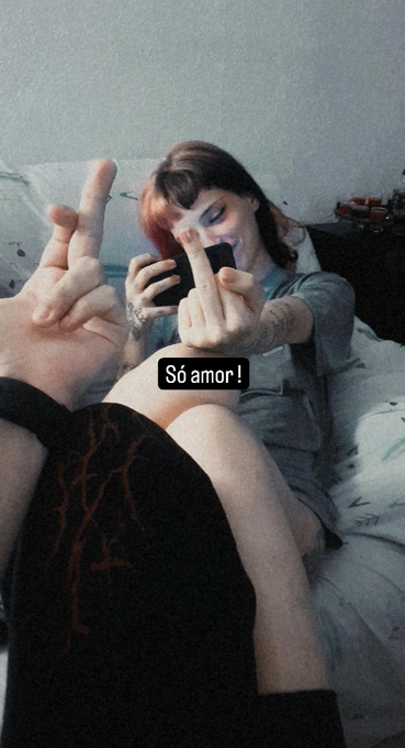 Juro que a gente se ama @islumine_ https://t.co/OsJyALrhwP<a class="tags" target="_blank" title="On Twitter" href="/?out=eyJ0eXAiOiJKV1QiLCJhbGciOiJIUzUxMiJ9.eyJpYXQiOjE3MjMyOTA4NDcsImlzcyI6InR3cG9ybnN0YXJzLmNvbSIsIm5iZiI6MTcyMzI5MDg0NywiZXhwIjoxNzU0ODI2ODQ3LCJyZWRpcmVjdF91cmwiOiJodHRwczovL3R3aXR0ZXIuY29tL2lzbHVtaW5lXyJ9.TlhWoVzAU-NM-Pbgpox1ISb0-hHgWmGjawAbuBXA0z1dOcPdLvZC9E0Im6Vswc5o-orgsNl0RureBxX1NB4ngw">@islumine_</a>